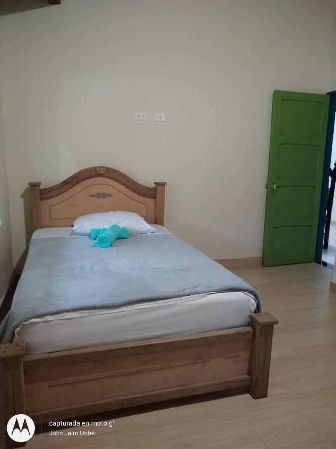Hostal Naty Luna ハルディン エクステリア 写真