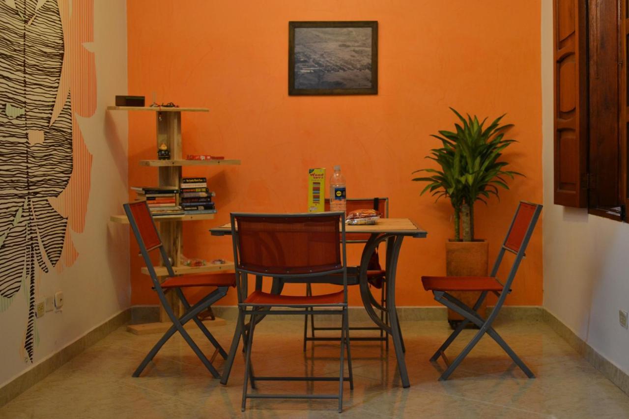 Hostal Naty Luna ハルディン エクステリア 写真